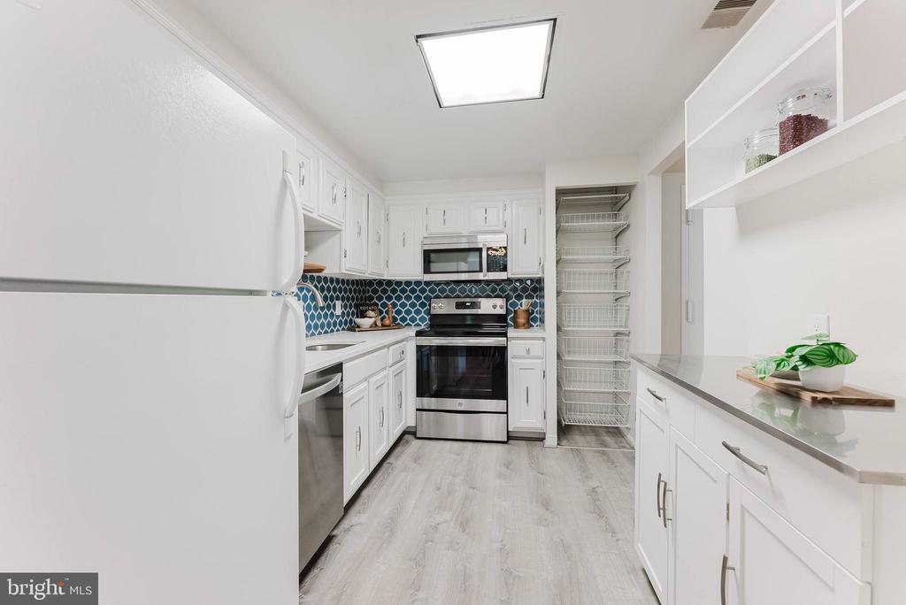 Residential in MCLEAN 4