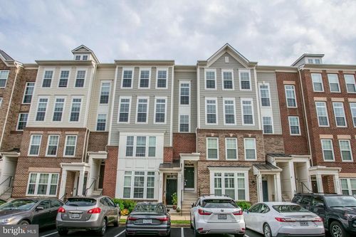 43573 Helmsdale Ter, CHANTILLY, VA, 20152-1816 | Card Image