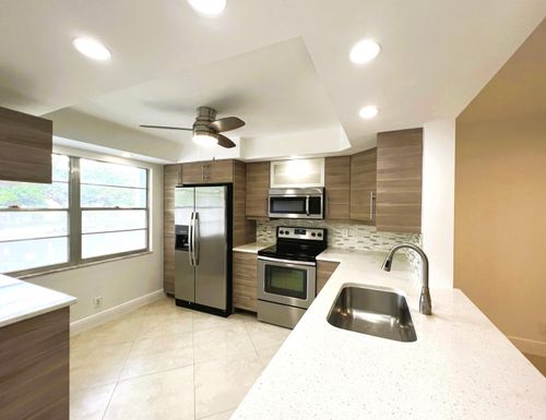 e-2-3001 Portofino Isle, Coconut Creek, FL, 33066-1210 | Card Image