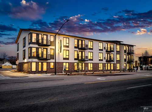 a103-2312 S Broadway Ave, Boise, ID, 83706-4650 | Card Image