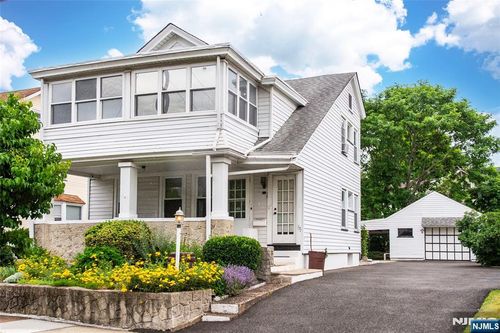 151 4th Ave, Hawthorne, NJ, 07506-2353 | Card Image