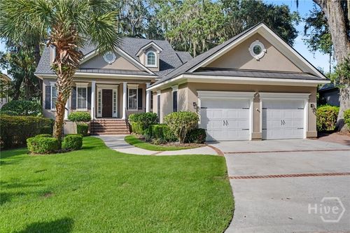 8 Fore Royal Cir, Savannah, GA, 31411-2722 | Card Image