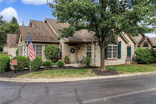 2061 Wentworth Village Dr, Bellbrook, OH, 45305-2741 | Card Image