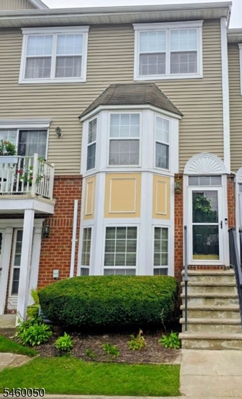 l-50 Pine St, Montclair, NJ, 07042-4734 | Card Image