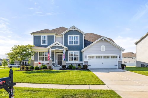 9327 Cobble Ct, Avon, IN, 46123-5570 | Card Image