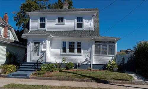 146 Garden St, Cranston, RI, 02910-2813 | Card Image
