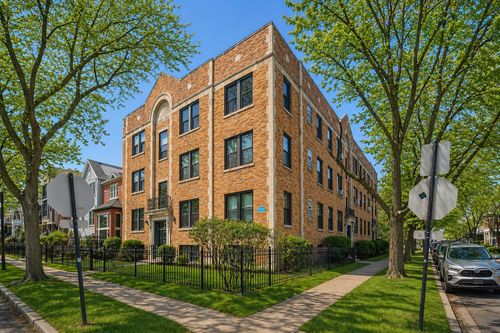 3-3101 N Kenmore Ave, Chicago, IL, 60657-3304 | Card Image