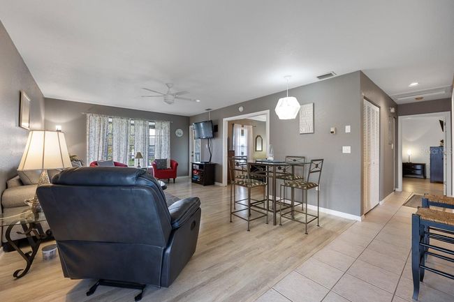 APT-4A - 208 Lewis Cir, Condo with 2 bedrooms, 2 bathrooms and null parking in PUNTA GORDA FL | Image 8