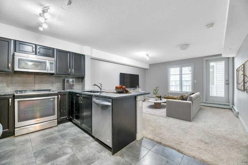 1419-6118 80 Ave Ne, Calgary, AB, T3J0S6 | Card Image