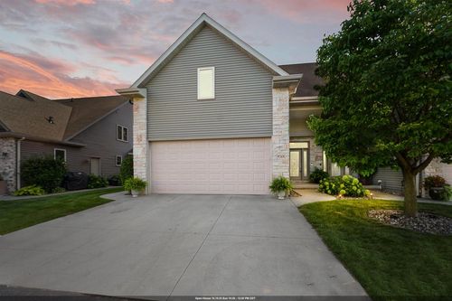 W5406 Martin Lane, Fond Du Lac, WI, 54937 | Card Image