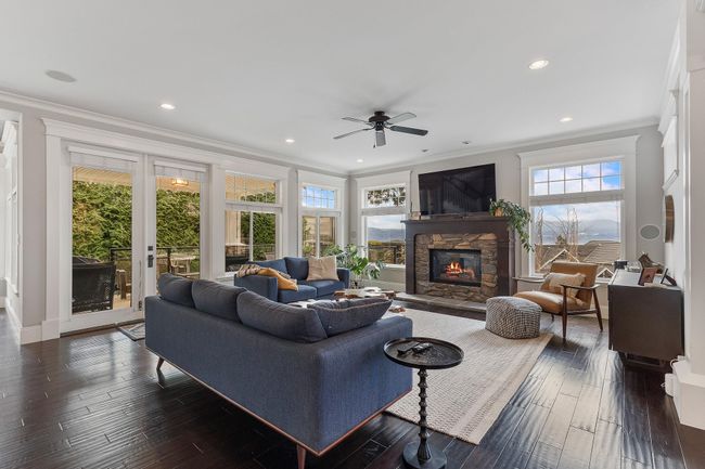 2644 Larkspur Crt, House other with 4 bedrooms, 4 bathrooms and 4 parking in Abbotsford BC | Image 11