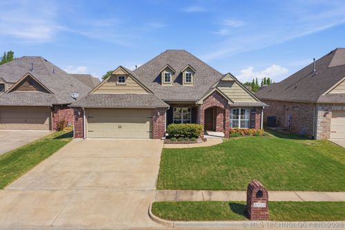 3711 W 110th St S, Jenks, OK, 74037-1812 | Card Image