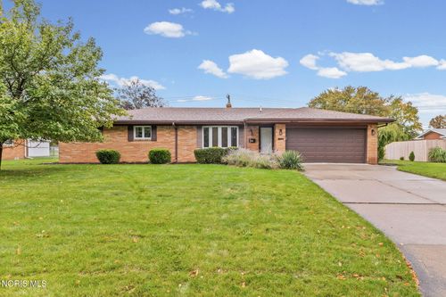 1524 Eaton Dr, Toledo, OH, 43614-3426 | Card Image
