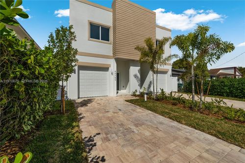 4789 1st St, Miami, FL, 33126-5269 | Card Image