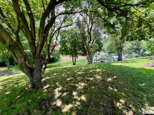 463 Juniper Dr, Petersburg, IL, 62675-9758 | Card Image