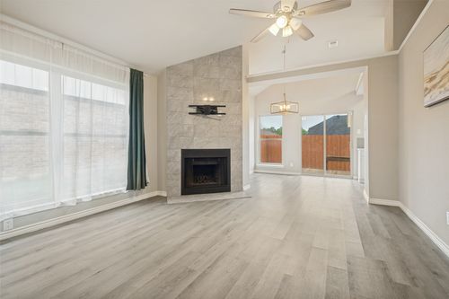 945 Ramblewood Dr, Lewisville, TX, 75067-4237 | Card Image