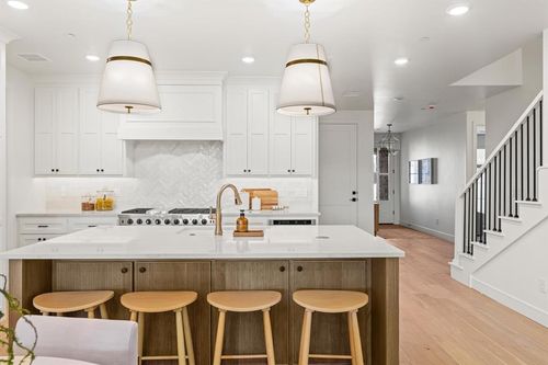 3000 Stone Field Way, Edmond, OK, 73034 | Card Image