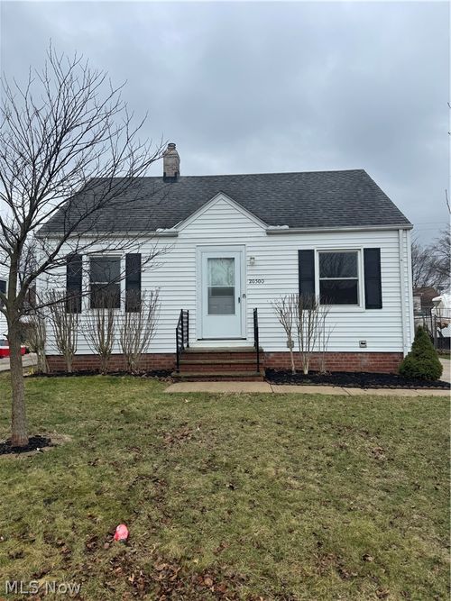 20500 Morris Ave, Euclid, OH, 44123-2910 | Card Image