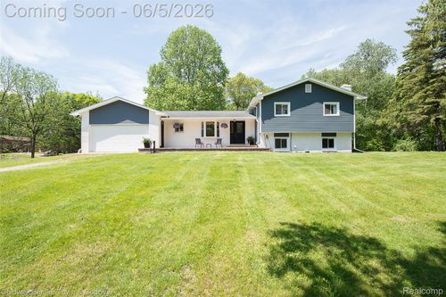 4225 N Tipsico Lake Rd, Hartland, MI, 48353-1710 | Card Image