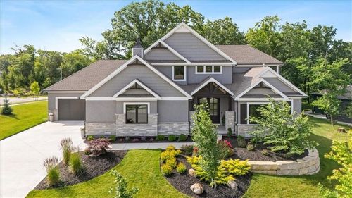 23717 W 118th Ter, Olathe, KS, 66061-5501 | Card Image