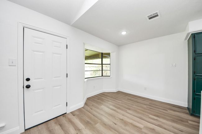 2712 Laurel Creek Way, House other with 4 bedrooms, 2 bathrooms and 2 parking in Pearland TX | Image 12