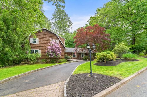 9 Stonehedge Dr, West Nyack, NY, 10994-1308 | Card Image