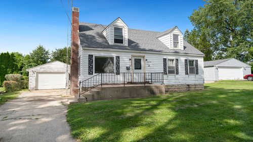 208 W Front St, MOUNT MORRIS, IL, 61054-1348 | Card Image