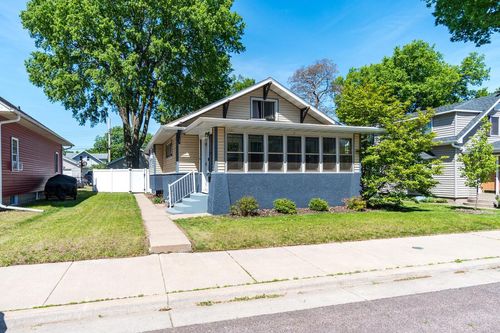 1216 East Avenue S, La Crosse, WI, 54601 | Card Image