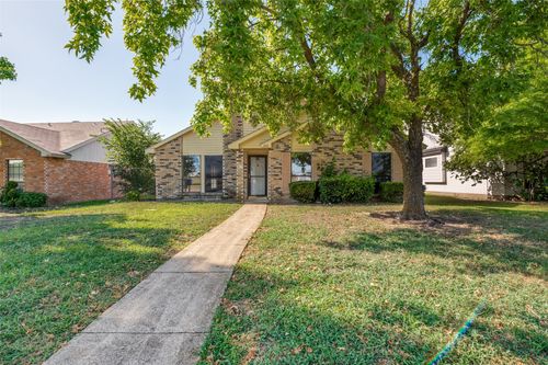 805 Whitney Street, Cedar Hill, TX, 75104 | Card Image