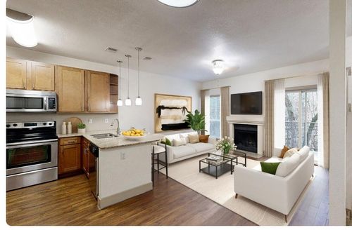 319a-2400 San Gabriel St, Austin, TX, 78705-4714 | Card Image