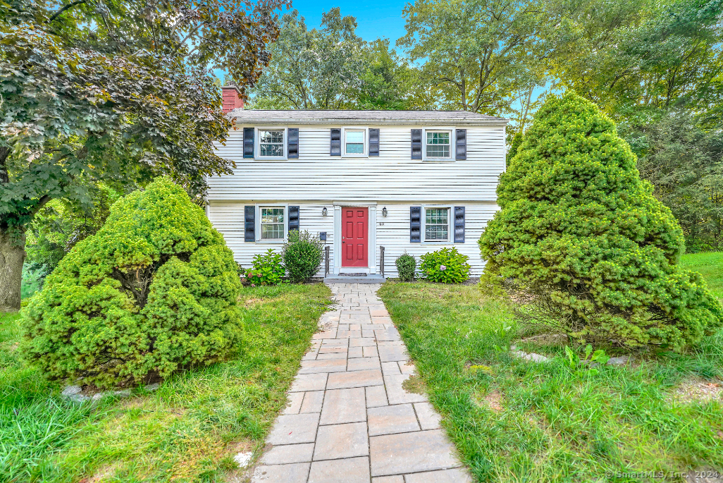 Oakdale Ave, Waterbury, CT 06708