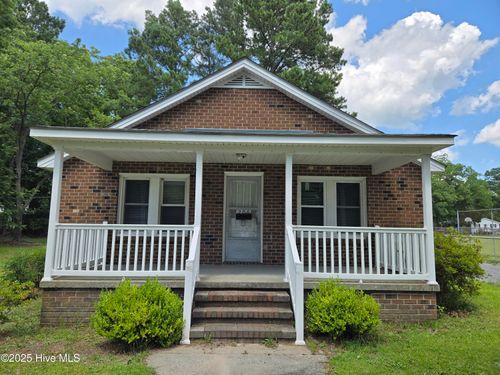 200 Martin St, Williamston, NC, 27892-1961 | Card Image