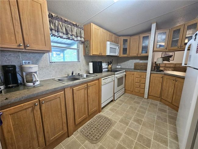 360 Island Dr, House other with 3 bedrooms, 2 bathrooms and null parking in Jonesville LA | Image 8