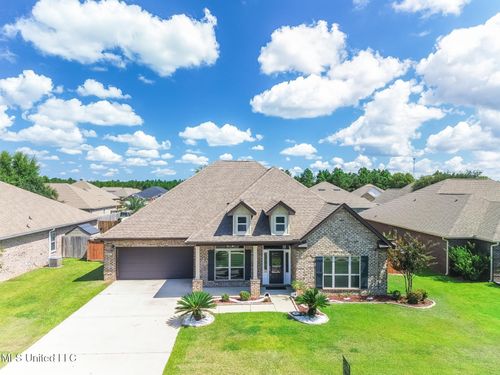 6681 Sugarcane Cir, Ocean Springs, MS, 39564-8955 | Card Image