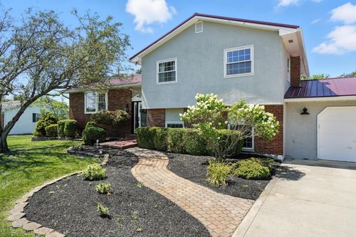 8520 Carter Rd, Hilliard, OH, 43026-8320 | Card Image