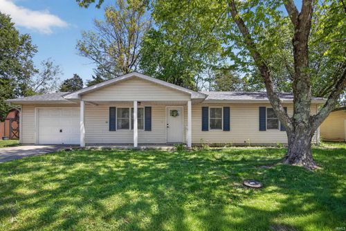 126 Hel Mar Dr, Mitchell, IN, 47446-8133 | Card Image