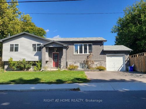 82 Lynbrook Dr, Hamilton, ON, L9C2K7 | Card Image