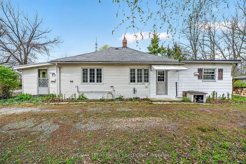 313 John St, Simcoe, ON, N3Y2Z1 | Card Image
