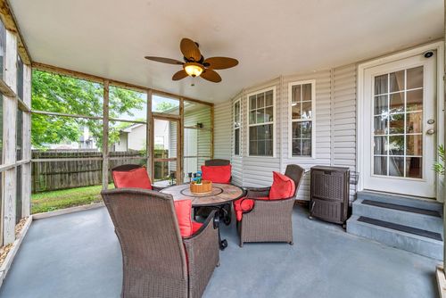 609 Corinth Ct, Clarksville, TN, 37040-5989 | Card Image