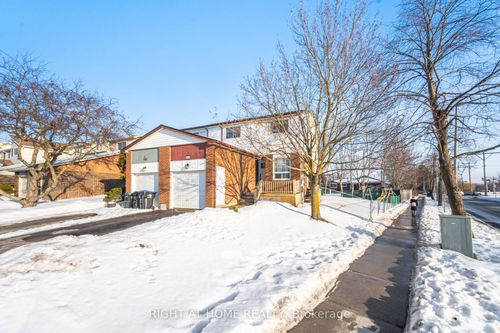 405 Maplegrove Ave, Bradford, ON, L3Z1V8 | Card Image