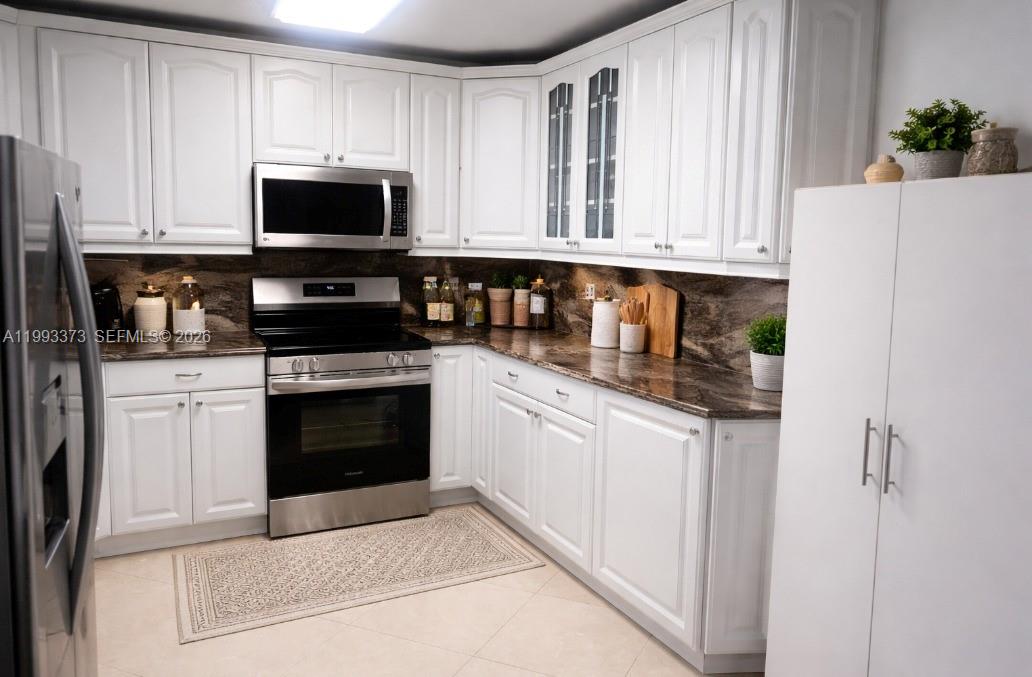 Residential in Hallandale Beach 2
