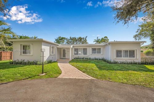 6110 Sw 79th St, South Miami, FL, 33143-5033 | Card Image