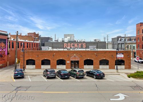 2489 Russell St, Detroit, MI, 48207-2631 | Card Image
