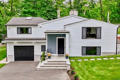 23 Wyndover Ln N, Stamford, CT, 06902-1826 | Card Image
