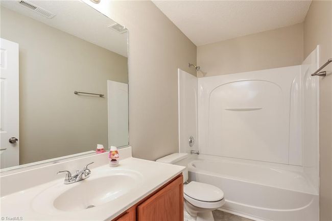 5400 Waterpoint Dr, House other with 3 bedrooms, 2 bathrooms and null parking in Browns Summit NC | Image 12