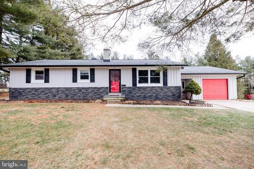 1711 Kempfield Dr, Hampstead, MD, 21074-2106 | Card Image