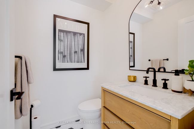 12 Wesley Ave, House other with 3 bedrooms, 4 bathrooms and 6 parking in Mississauga ON | Image 25