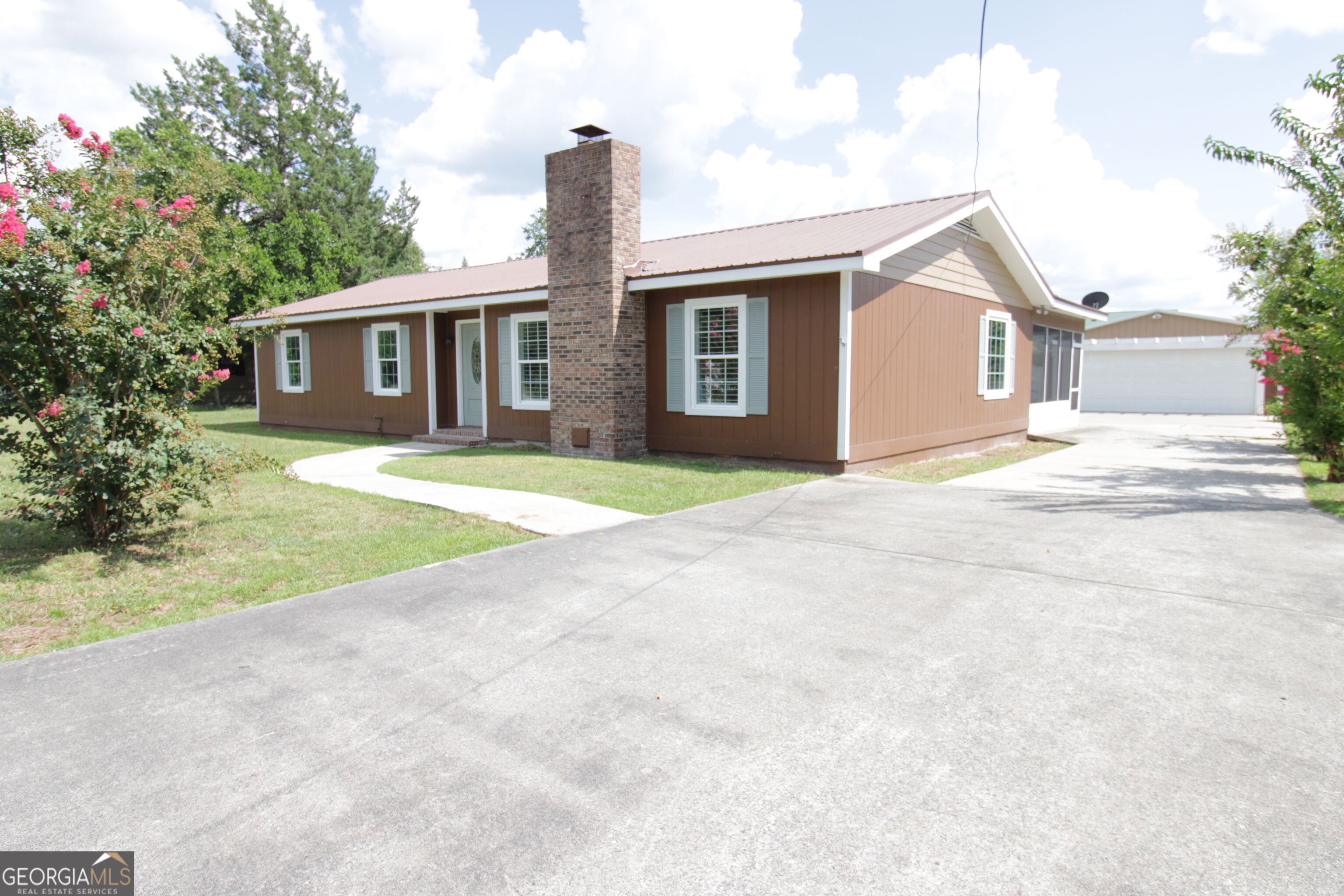 Residential in Waycross