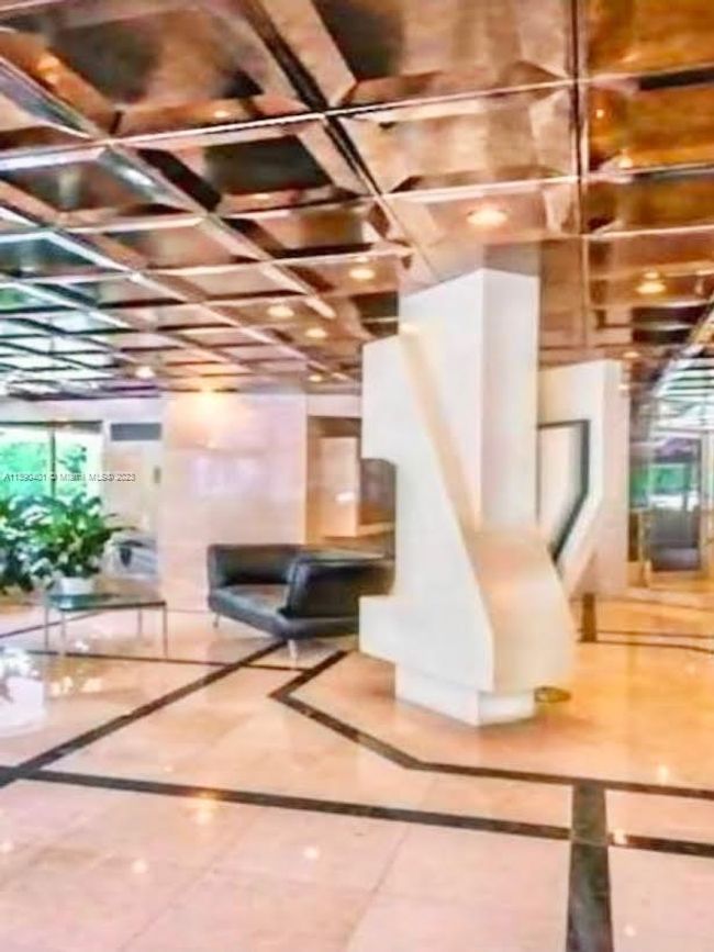 APT-5A - 1881 Washington Ave, Condo with 2 bedrooms, 2 bathrooms and null parking in Miami Beach FL | Image 4