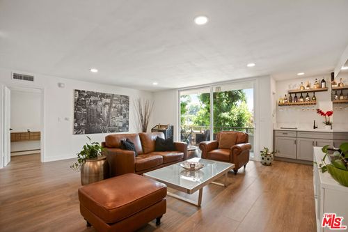 unit-101-5215 Balboa Blvd, Encino, CA, 91316-2718 | Card Image